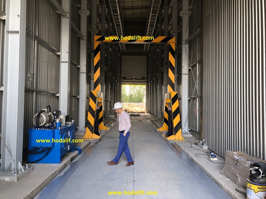 Bàn nâng xe container 100 Tấn đổ lúa mì CJ Food