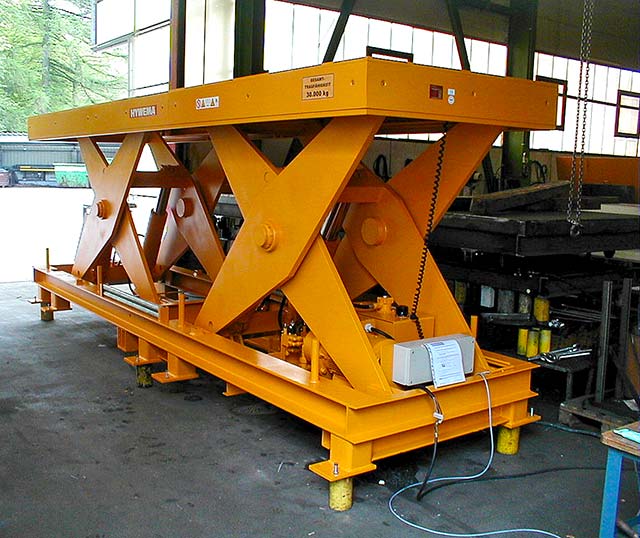 High Capacity Scissor Lift Table for Elongated Loads